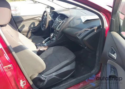 2013 Ford Focus Se z USA, uszkodzony, nr VIN 1FADP3F26DL194180